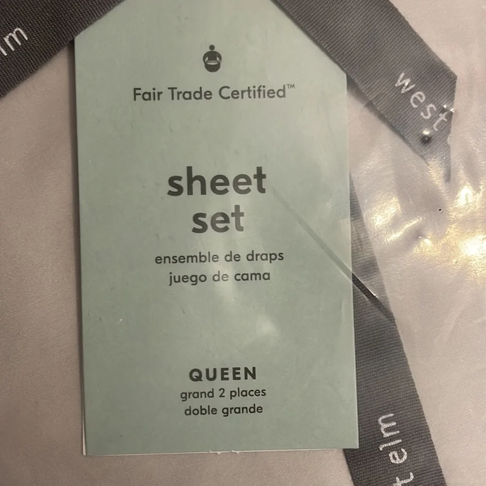 West Elm Queen sheet set